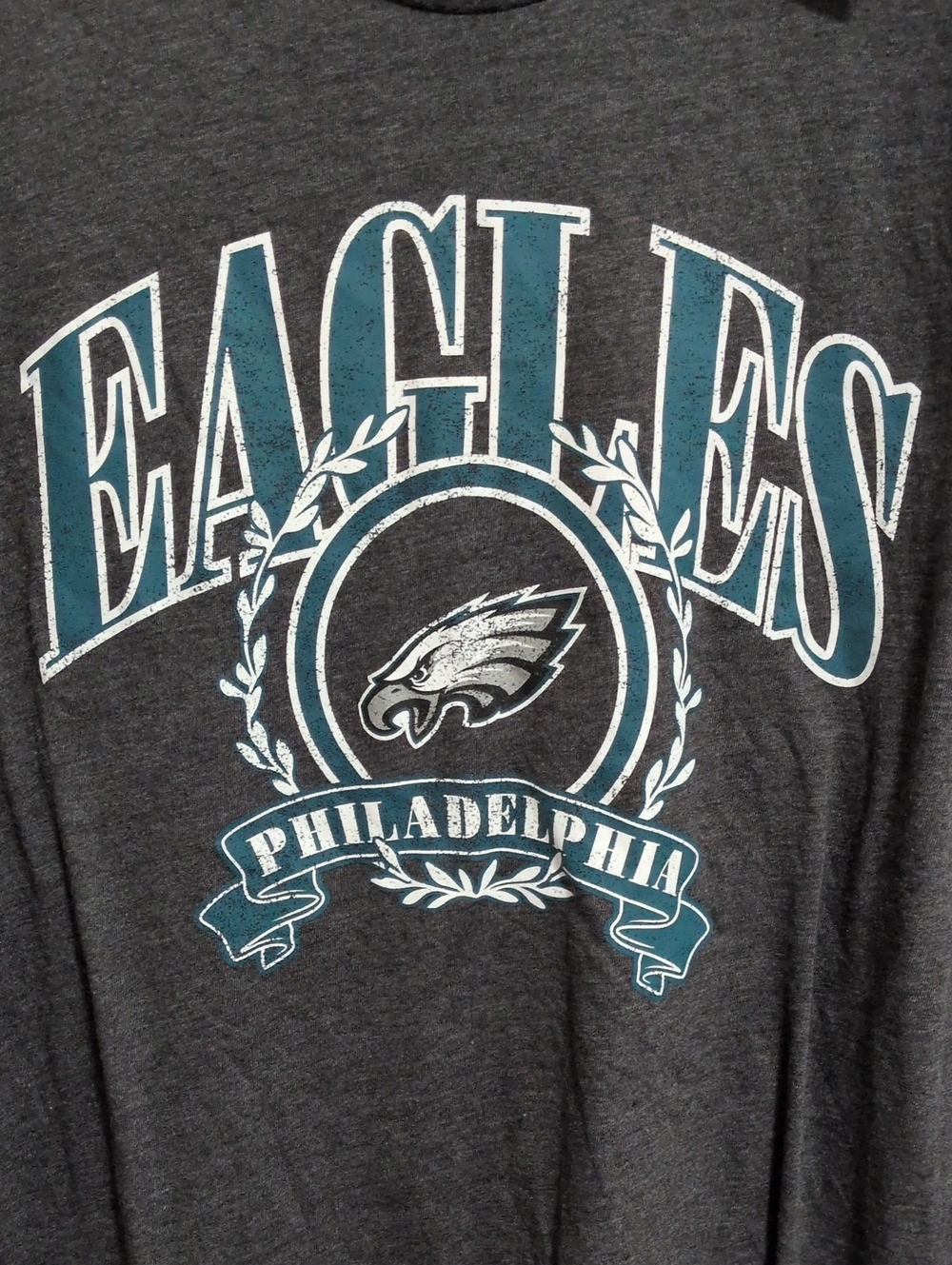 Women's Philadelphia Eagles Soft T-shirt - Picture 2 of 6